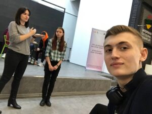 Форум-театр «Насильство має різні наслідки» — студенти ЗЕФК у хабі «Платформа спільних дій»