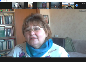 Професорка Валентина Кравченко під час виступу в ЗЕФК