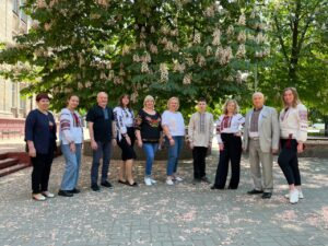 Всесвітній день вишиванки у ЗЕФК — фото студентів і викладачів у вишиванках
