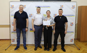 Фото з нагородження обдарованої молоді у ЗЕФК