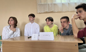 Інтелектуальний бій студентів у Клубі дилетантів