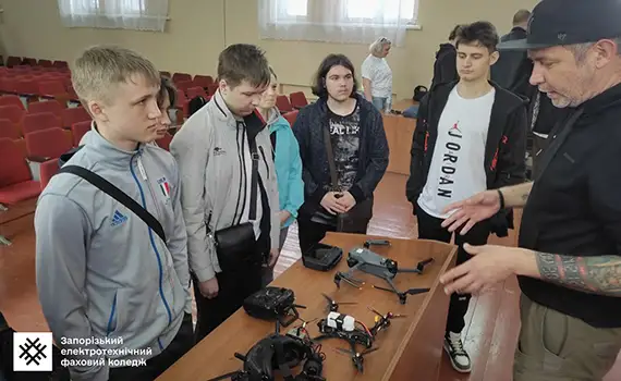 Ветерани передають досвід студентам Запорізького електротехнічного