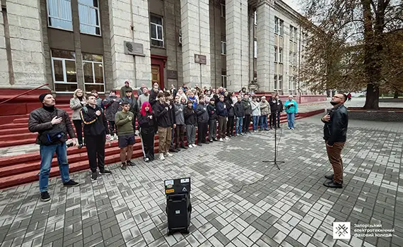 Вшанування пам’яті на Алеї Героїв — покладання квітів представниками ЗЕФК