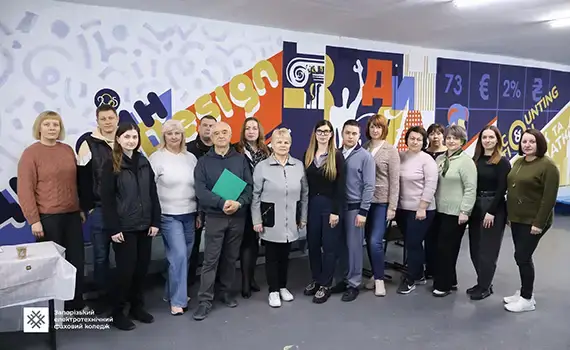 Дев’ятикласники закладу «Сузір’я» знайомляться з освітнім простором коледжу