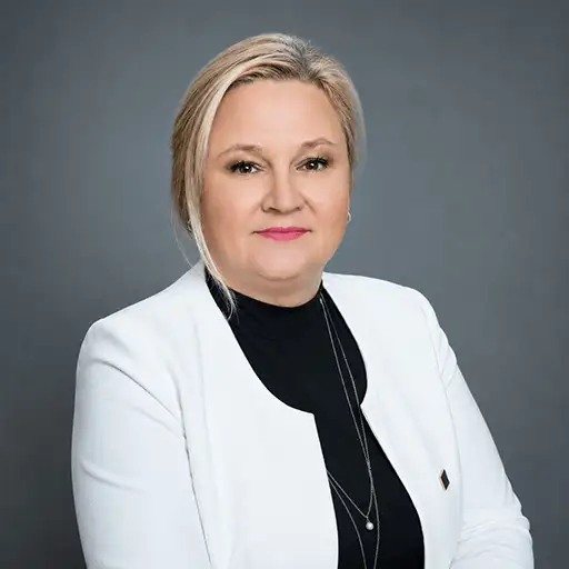 КОЛПАКОВА Оксана Анатоліївна — завідувач електромашинобудівного відділення